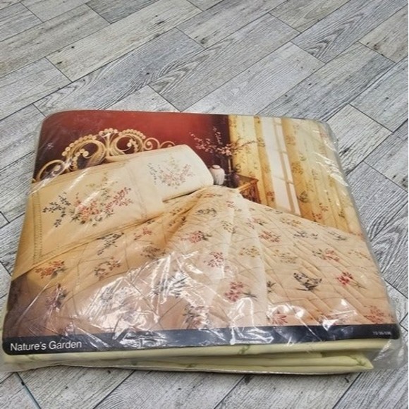 Vintage NOW JCPenney Twin Sheet Set Nature's Garden (Flat/Fitted) Ivory Floral - Picture 4 of 5